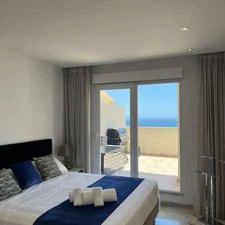 Center Penthouse * מארבלה
