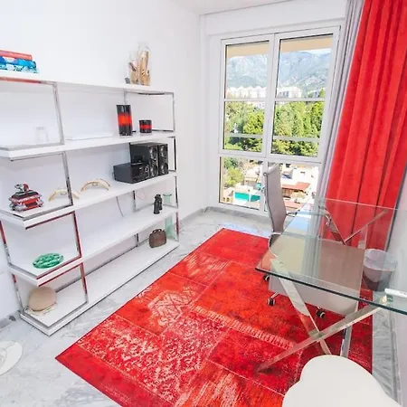 Center Penthouse * מארבלה
